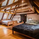 Svambersky Dum Ξενοδοχείο 3*