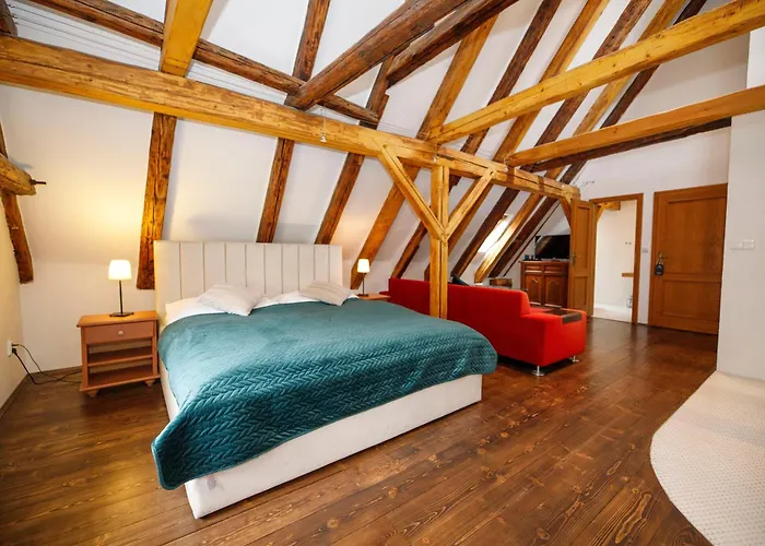 Svambersky Dum מלון