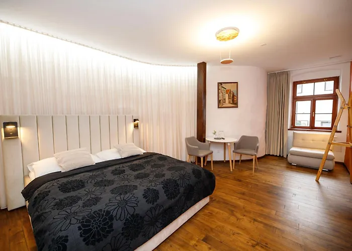 Hotel Svambersky Dum 3*