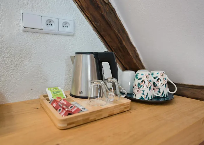 Svambersky Dum מלון 3*